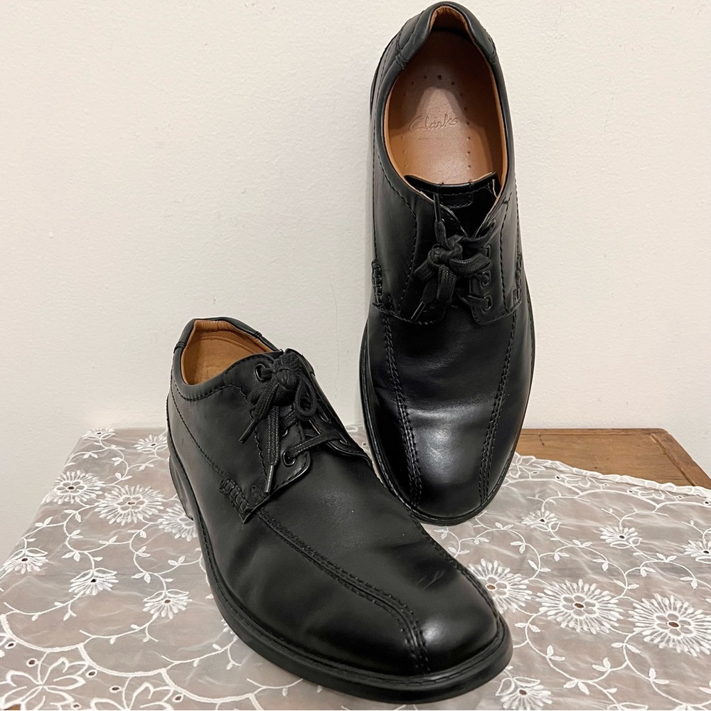 Clarks Men’s Colson Over Black Leather Shoes Office Casual Comfort